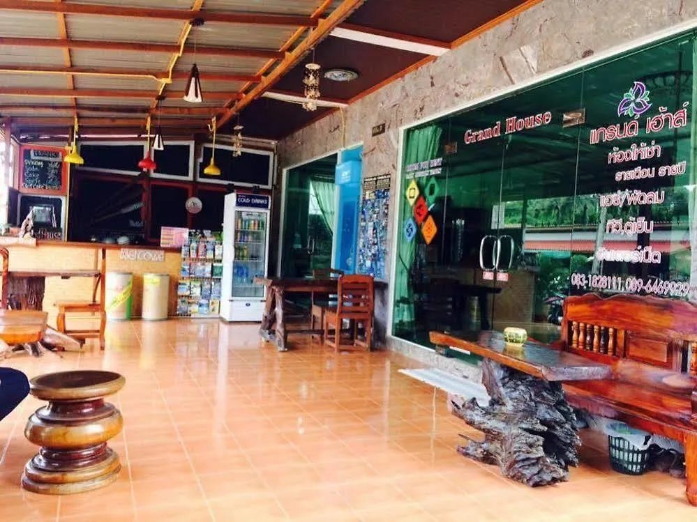 *** ゲストハウス ホテル グランド ハウス Ko Lanta タイ王国